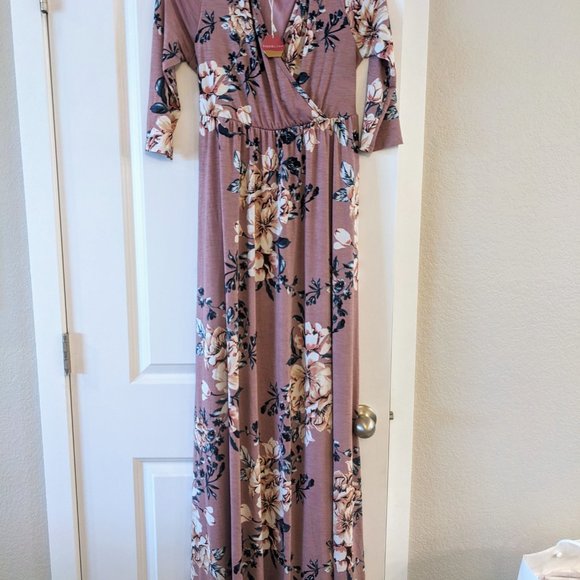 PinkBlush Lavender Abstract Floral Maternity/Nursing Maxi Dress/ Size Large - Picture 3 of 6